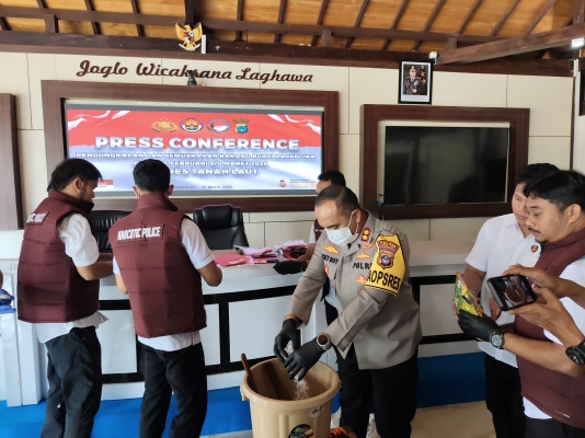 How To Take Better Concert Pictures in 30 Seconds